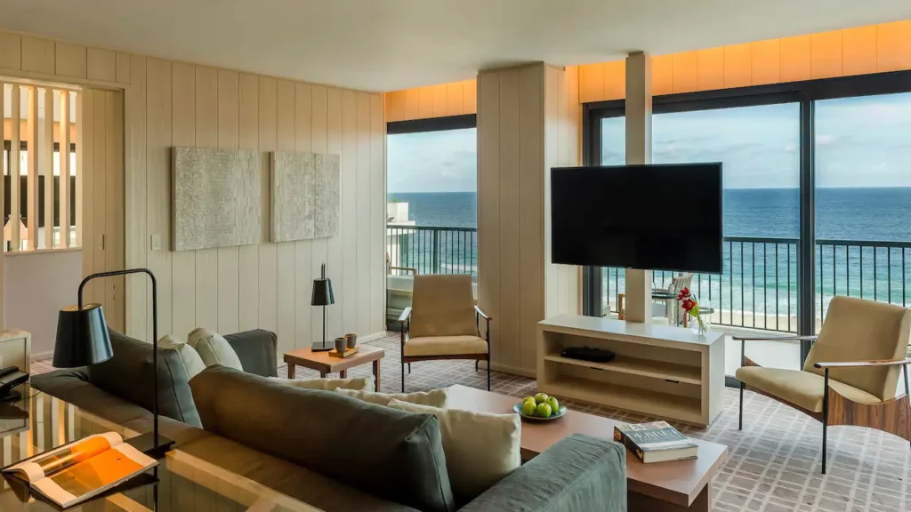 Grand Hyatt Rio de Janeiro P249 Diplomatic Suite Living Room.16x9