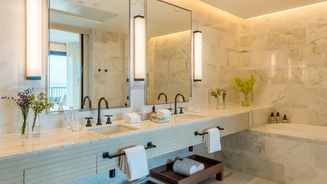 Ancelotti é hospedado em hotel com diária de R$ 5 mil e vista para o mar 3 Grand Hyatt Rio de Janeiro P251 Diplomatic Suite Bathroom.16x9