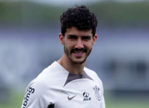 Gustavo Henrique passará por cirurgia e vira dor de cabeça para Dorival no Corinthians