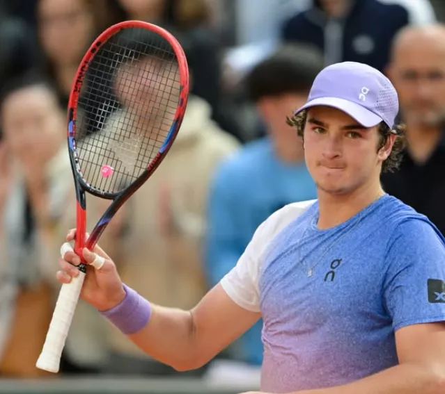 João Fonseca perde e é eliminado na 3ª rodada de Roland Garros