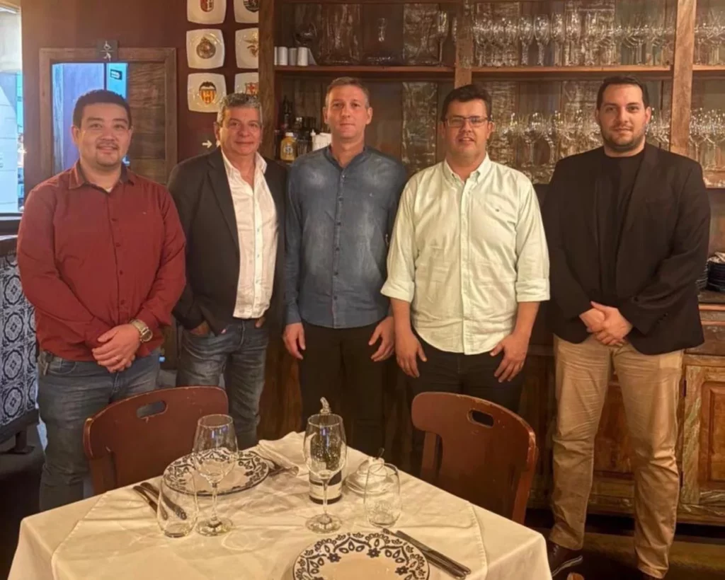 Assinou! Técnico Ricardo Costa fica no Marília até o final da Copa Paulista 2026