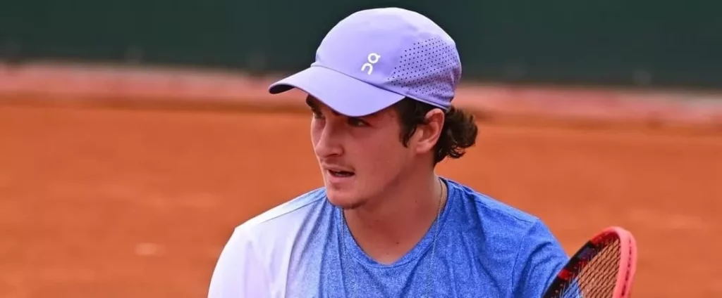 João Fonseca garante segunda vitória em Roland Garros