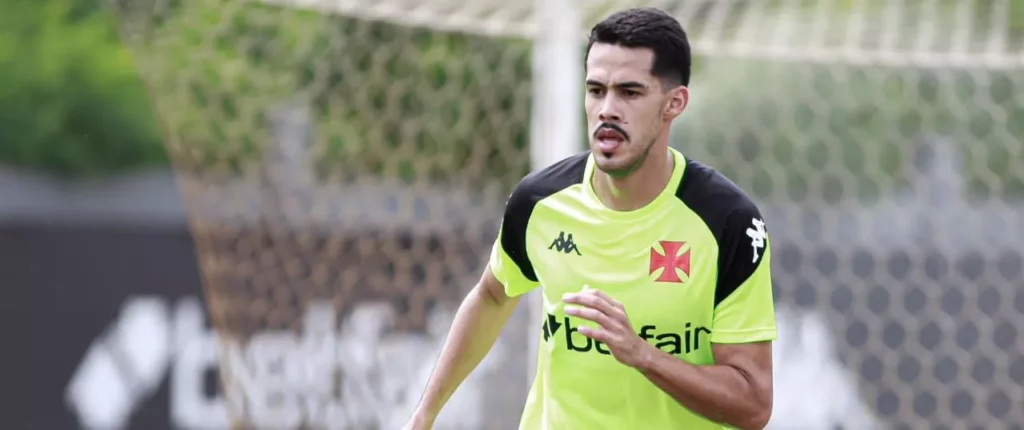 Lucas Oliveira busca recuperar espaço no Vasco