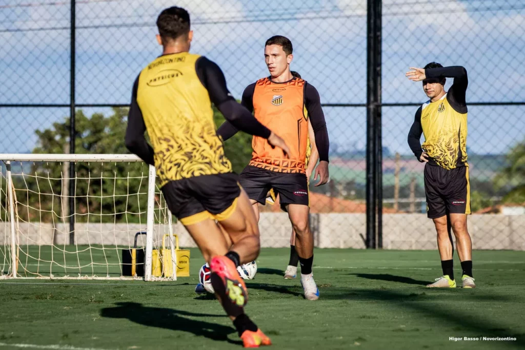 Meia do Novorizontino celebra gol e garante foco total contra o Athletic-MG 3 Meia do Novorizontino projeta duelo com o Athletic MG 2