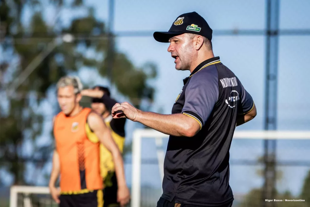 Meia do Novorizontino celebra gol e garante foco total contra o Athletic-MG 5 Meia do Novorizontino projeta duelo com o Athletic MG 4