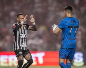 Veja como Santos pretende convencer Neymar a renovar com o clube