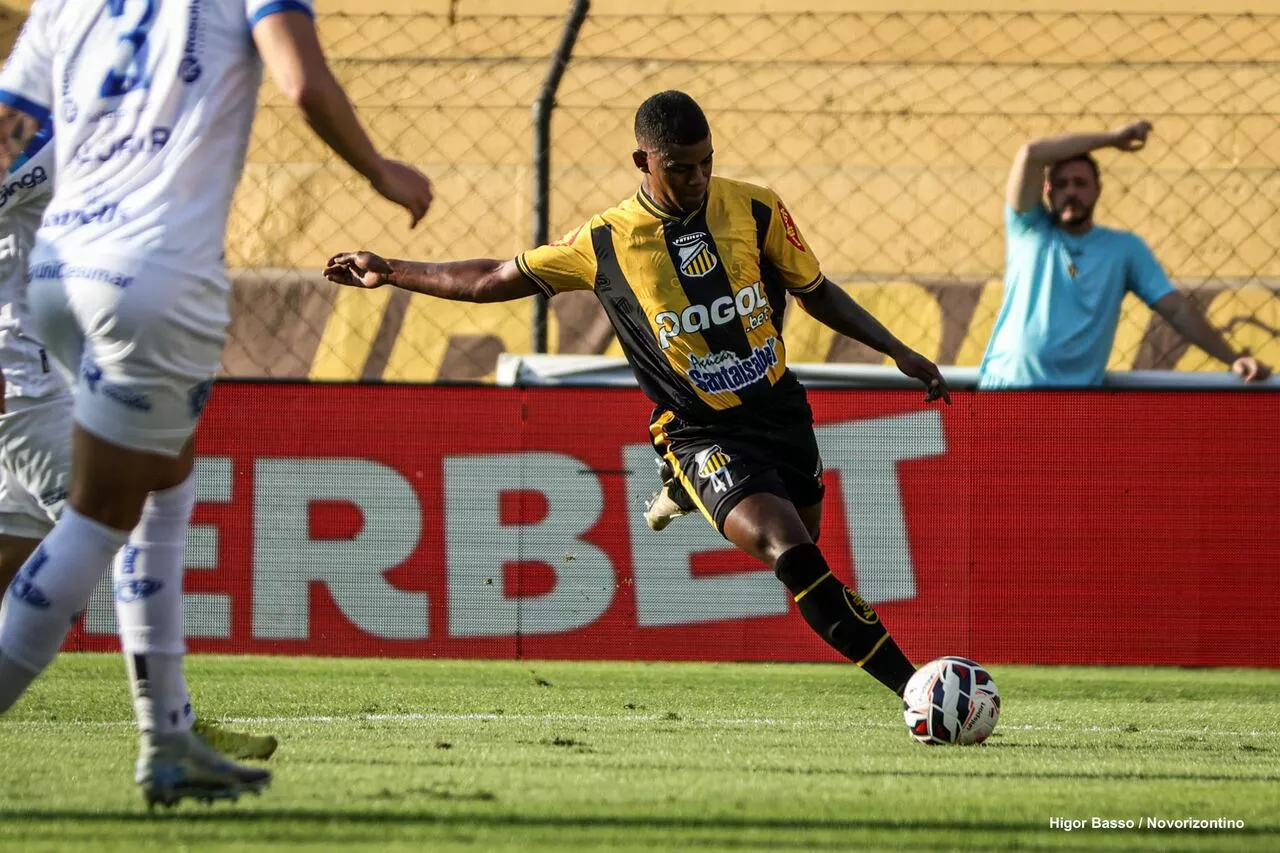 Novorizontino 3 x 1 Paysandu - Tigre vira e encosta no G4 da Série B 4 Novorizontino bate Paysandu na Serie B 3