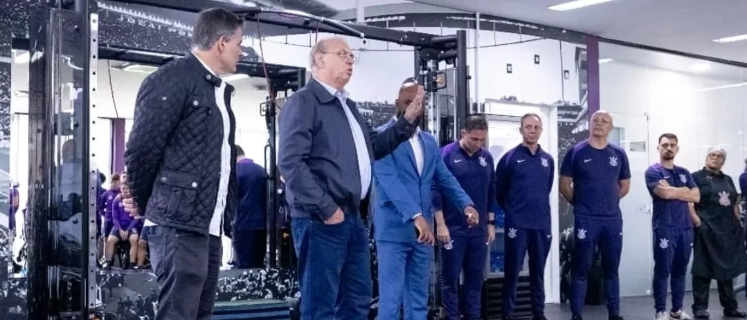 Presidente interino do Corinthians se reúne com o elenco 1 Omar Stabile