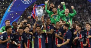 Luis Enrique prevê mais conquistas para o PSG: 'Queremos ganhar tudo'