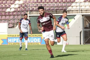 Guarani mira contratação do atacante Ronaldo, da Ferroviária