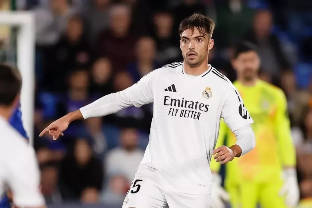 Jogador do Real Madrid quebra silêncio sobre gravação de vídeos de sexo com menor
