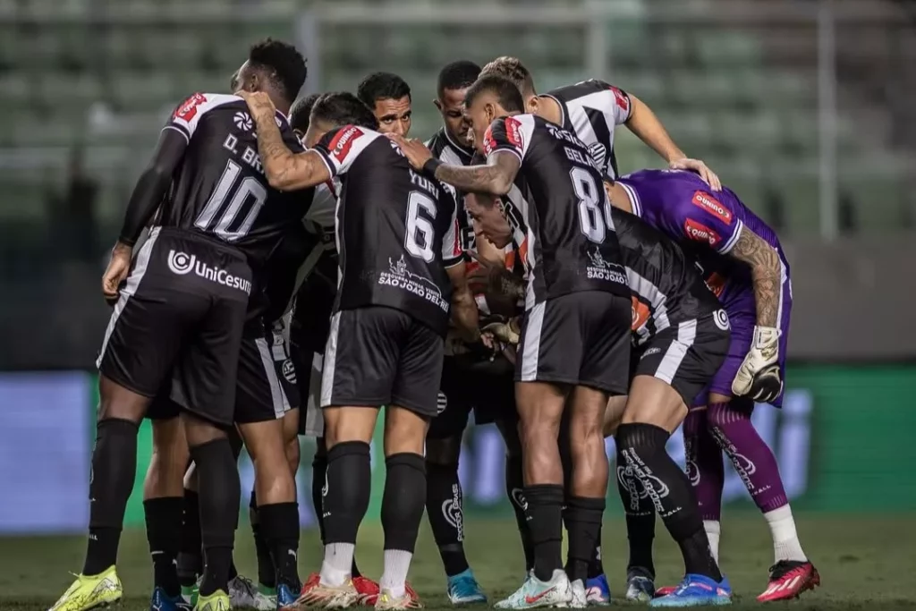 Athletic-MG define terceiro uniforme com escolha da torcida