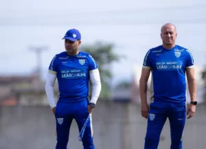 Avaí x Atlético-GO - Leão busca reabilitação para voltar ao G-4 da Série B