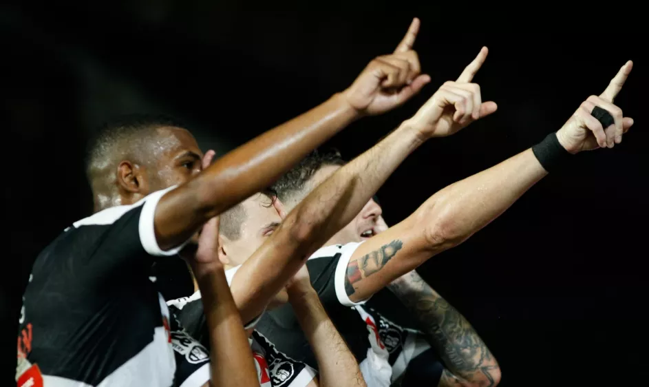 BRASILEIRÃO: São Paulo, Vasco e Ceará vencem em casa 2 Screenshot 131