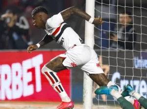 São Paulo 2 x 1 Grêmio - Tricolor paulista vence de virada!