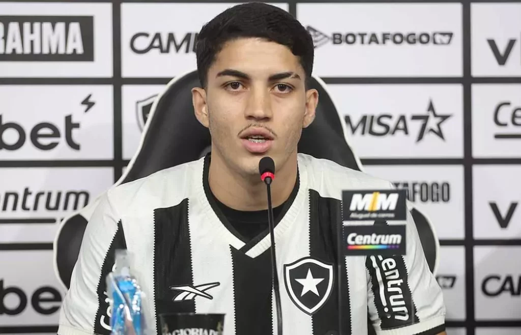 Botafogo recebe oferta milionária do Nottingham-ING por zagueiro