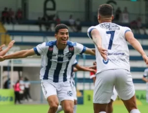 São José-RS 3 x 0 São Luiz-RS - Zequinha vence com propriedade e se recupera