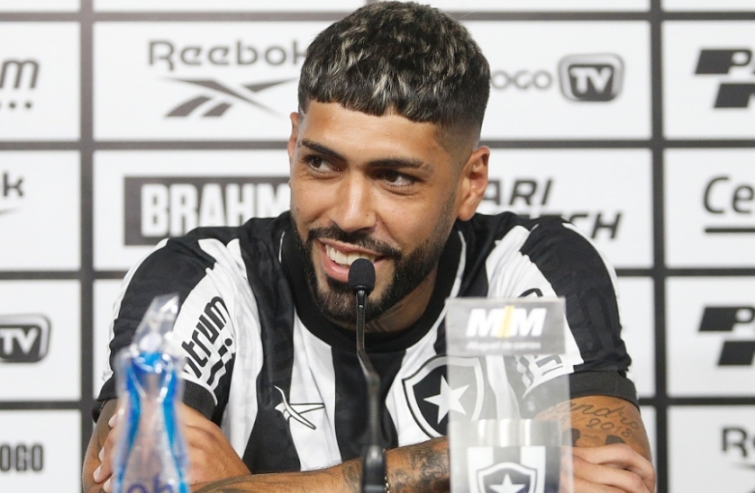 Zagueiro Alexander Barboza. Foto: Divulgação / Botaofgo