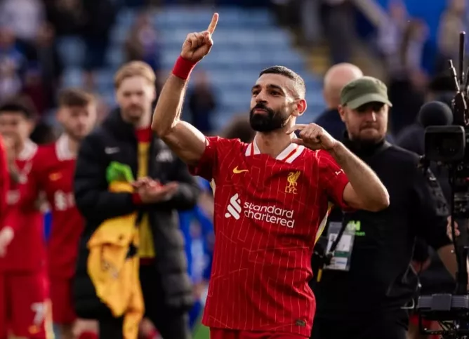 Salah leva prêmio de melhor jogador do Campeonato Inglês pela 3ª vez 1 Salah