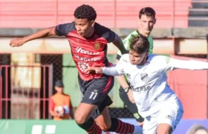 Flamengo 2 x 4 Independente - Galo surpreende e vence 1ª na Segundona