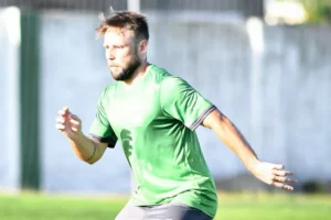 Meia do Floresta será único desfalque em visita ao Ituano, de olho no G-8