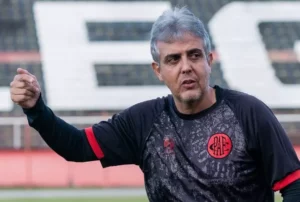 Pouso Alegre anuncia saída de Emerson Ávila durante Série D