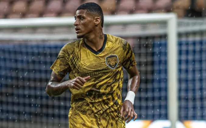 Retrô prepara pacotão de reforços; Gigante com mais de 400 gols negocia 1 Rodrigo Varanda Retrô