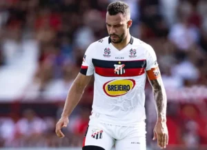 Anápolis perde dupla e pode ter até oito desfalques contra Tombense