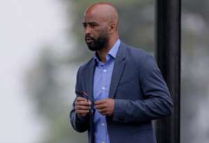 Diretor do Corinthians vê arbitragem 'insegura' e acionará CBF