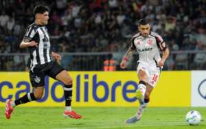 Central Córdoba-ARG 1 x 1 Flamengo - Mengão se complica na Libertadores