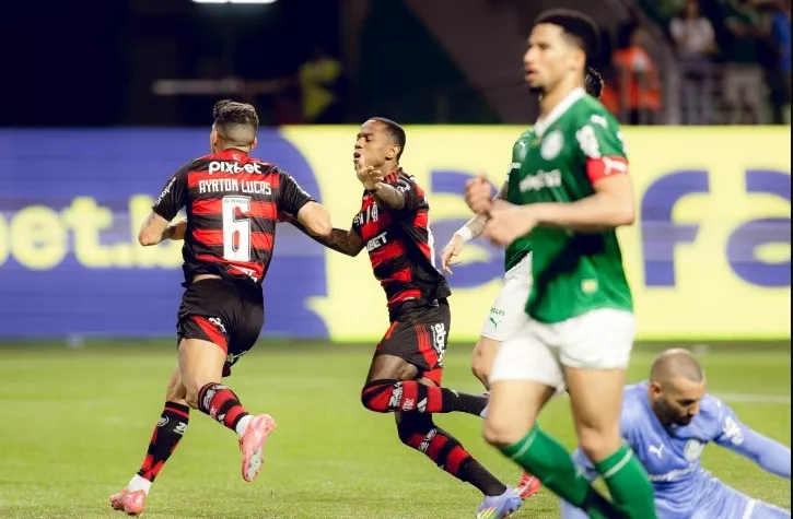 BRASILEIRÃO: Fla bate o Palmeiras, Cruzeiro embala e Santos se reabilita