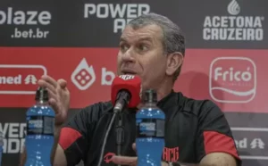 Tencati deixa o Atlético-GO para assumir time da elite