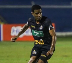 SEGUNDONA: São Carlos vence duelo dos lanternas e respira