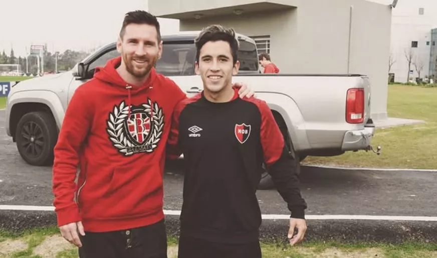 Joaquín Torres com Messi - Foto: Instagram @joacotorres10_