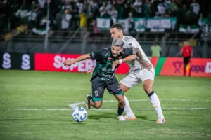 Técnico do Maringá promete elenco focado em vaga histórica contra o Atlético-MG