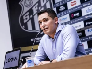 Pedro Martins deixa o cargo de CEO após entrar em colisão com a diretoria do Santos