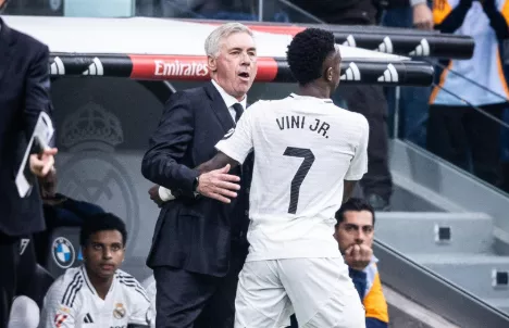Vini Jr se despede de Ancelotti em carta aberta: "Mudou minha vida" 1 Vini Jr se despede de Ancelotti