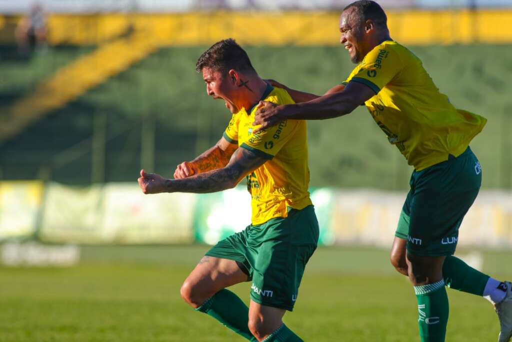 SÉRIE C: Guarani e Floresta fogem do Z-4; Ypiranga invade G-8 3 Ypiranga