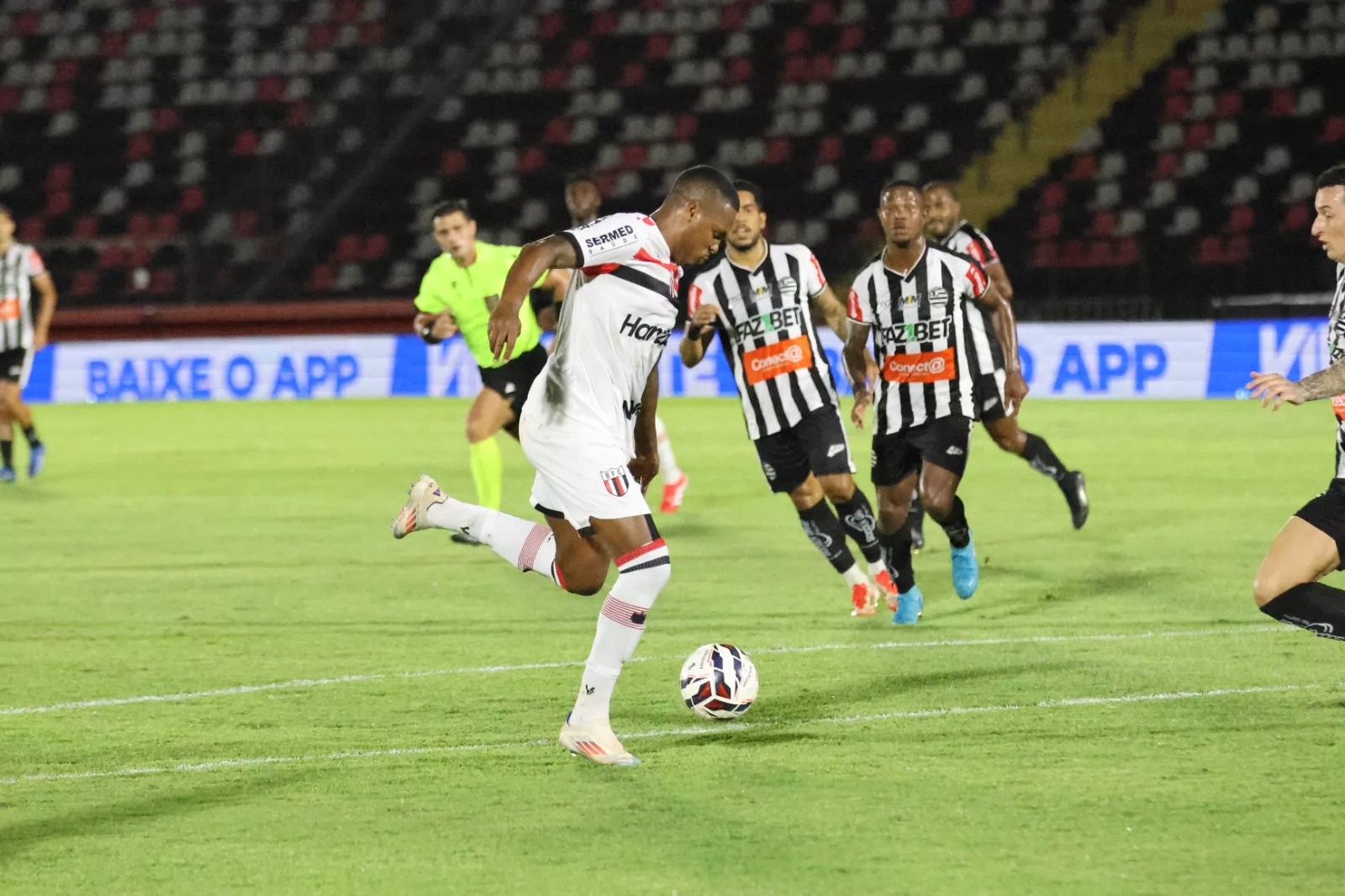 Botafogo-SP 0 x 3 Athletic-MG – Esquadrão vence duelo direto e sai do Z-4