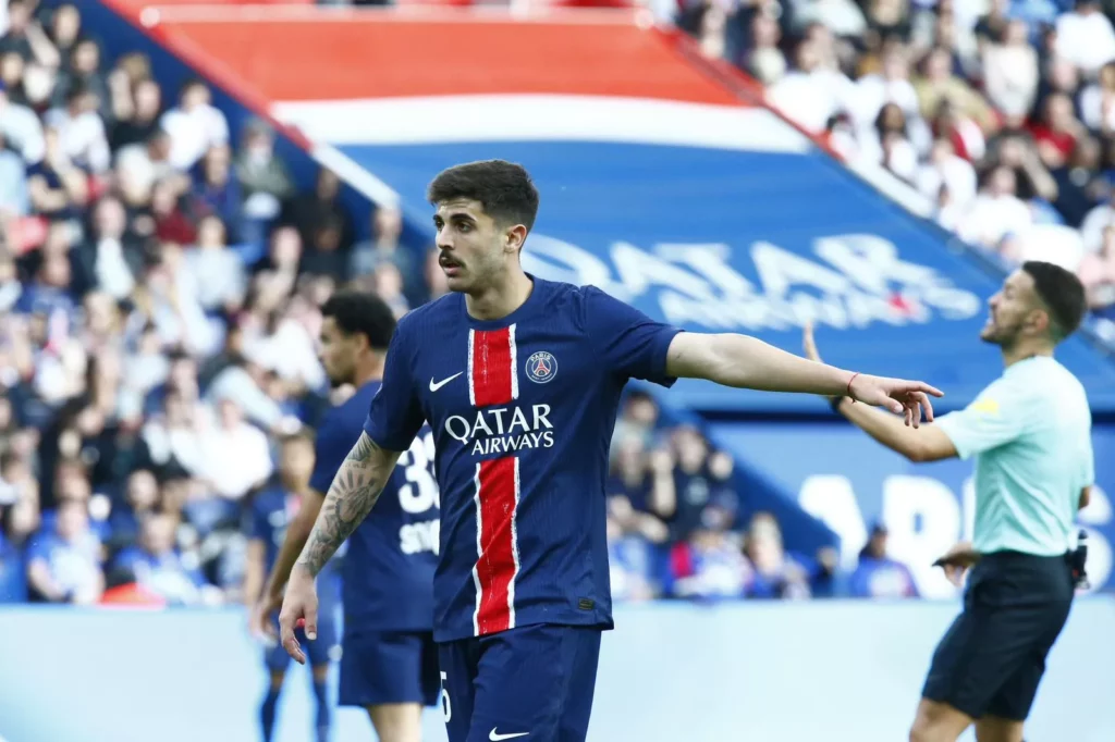 Beraldo vive expectativa por tríplice coroa pelo PSG em maio 3 WhatsApp Image 2025 05 16 at 11.01.58