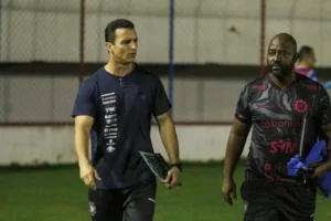 Caxias tem retornos e pode repetir escalação contra o Londrina