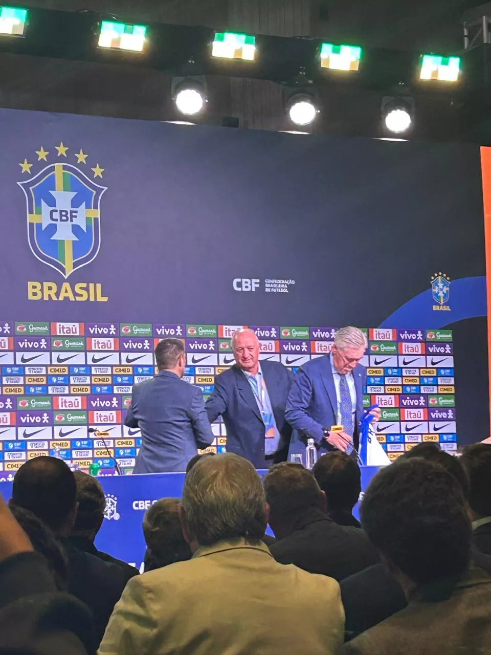 Portal Futebol Interior esteve presente na coletiva do técnico Carlo Ancelotti 4 WhatsApp Image 2025 05 28 at 07.54.41