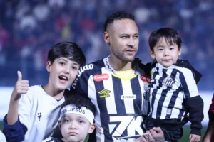 Neymar diz que Santos precisa 