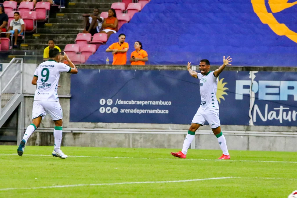 Retrô 0 x 2 Guarani - Bugre define em um tempo e deixa o Z-4