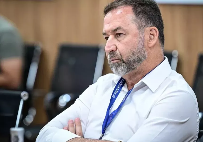 Vice do Conselho do Corinthians revoga decisões que afastaram Augusto Melo