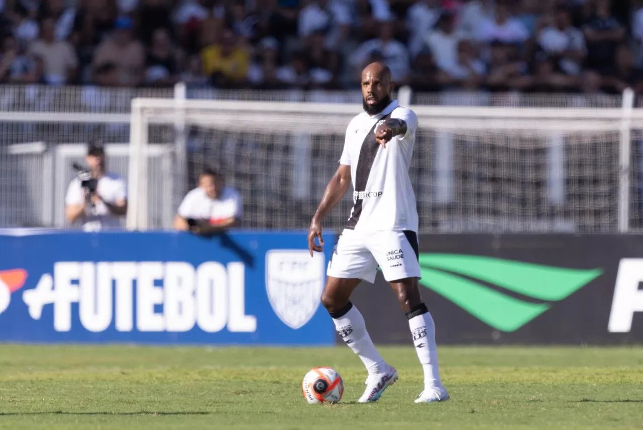 Série C: Zagueiro da Ponte Preta celebra triunfo contra o Náutico: “Gigante”