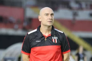 Técnico do Botafogo-SP explica derrota dura diante do Athletic-MG