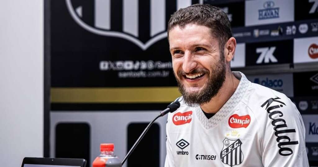 Zé Rafael projeta volta por cima do Santos: 'Time competitivo'