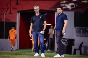 Sport demite executivo após goleada; técnico pede cautela