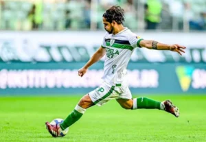 Meia do América-MG vai reforçar o líder Goiás na Série B